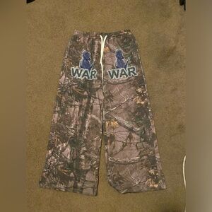 Greer street camo sweats Size Large